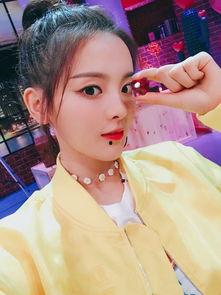 娱乐吃瓜酱男朋友拍照,甜蜜瞬间尽收眼底